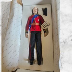 Prince William in Uniform VTG 2011 Danbury Mint Porcelain Doll 17 Barely Use Box